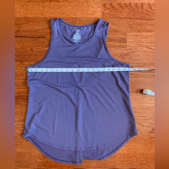Athletic, Women’s purple top with back cutouts! Size 12/14 - Picture 7 of 7